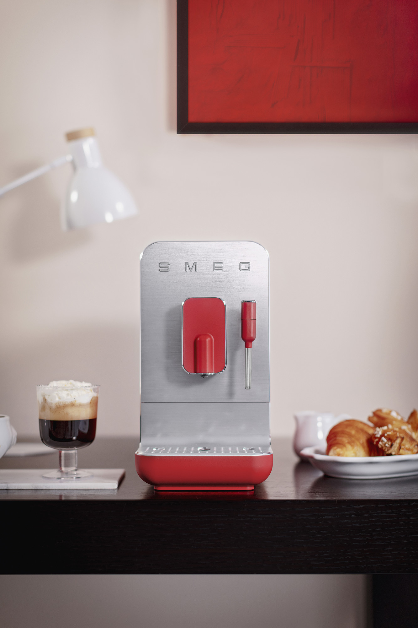 SMEG Kaffeevollautomat mit Dampffunktion Rot Matt