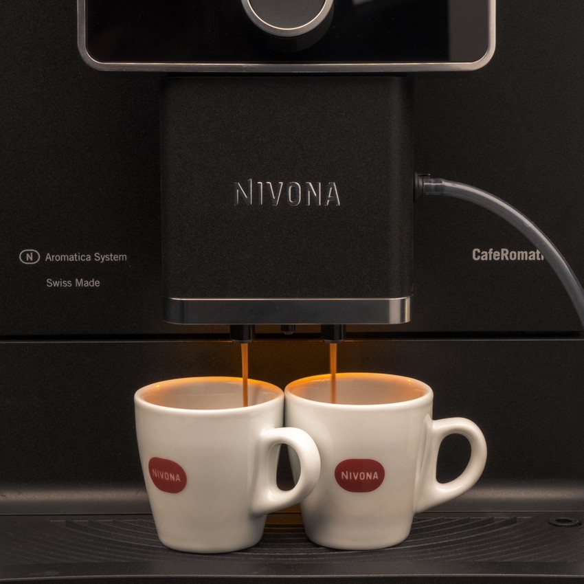 Nivona CafeRomatica 960 Mattschwarz / Chrom NICR960